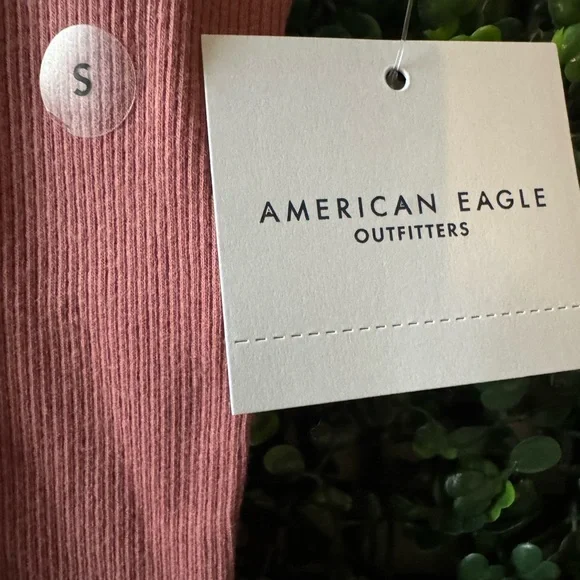 AMERICAN EAGLE AE BOYFRIEND SCOOP TANK TOP - Picture 6 of 11